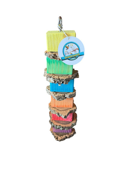 FensieVogels Knabbel Toren van 40 cm op RVS spies. Natuurlijk vogelspeeltje zonder snippers, perfect voor medium papegaaien.